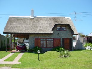 Casa Caba&ntilde;a de Piedra